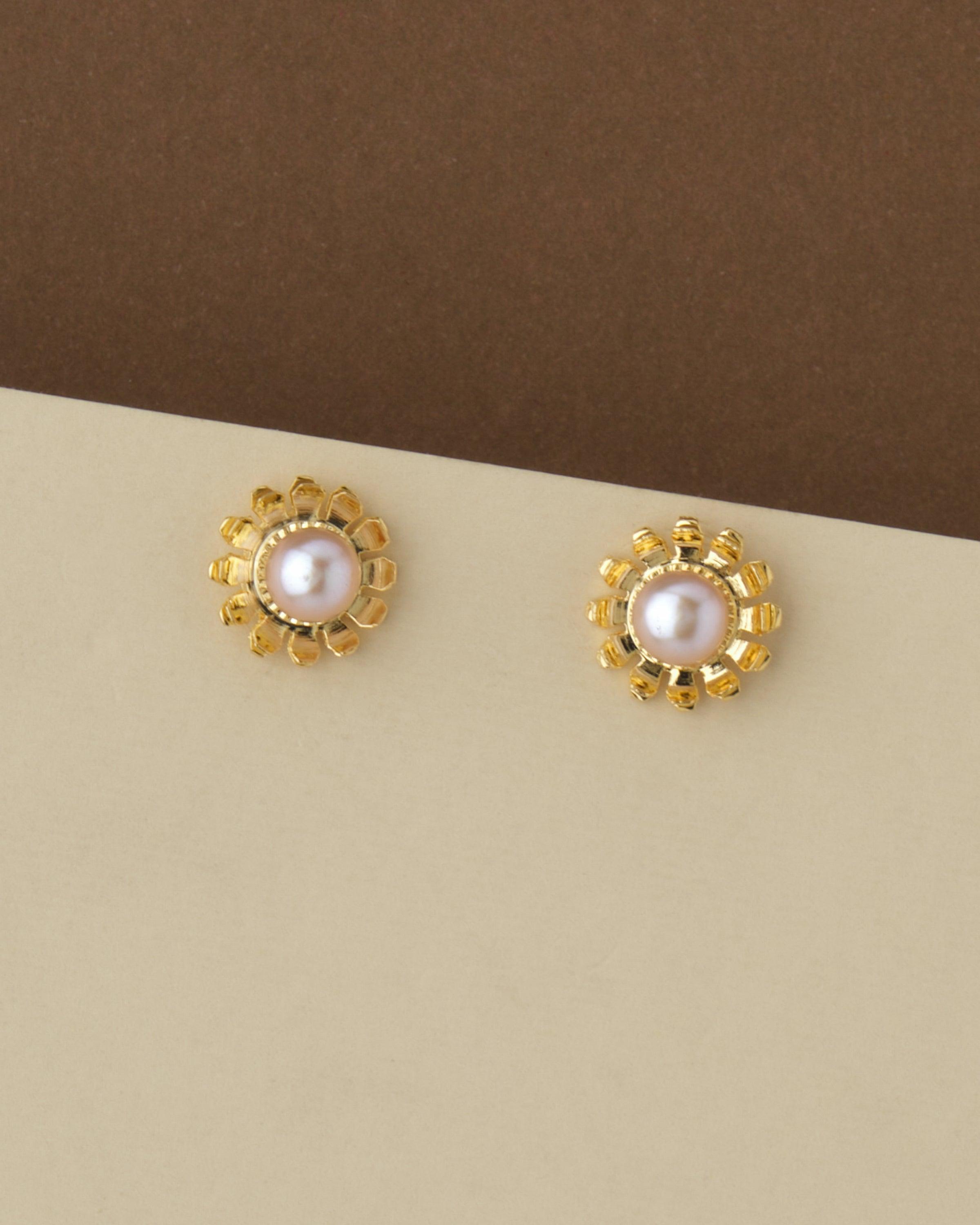 Golden Round Brass Sophisticated Pearl Handmade Earrings, Size: Length:  3.5cm,Breadth: 2.5cm at Rs 235/pair in Jaipur